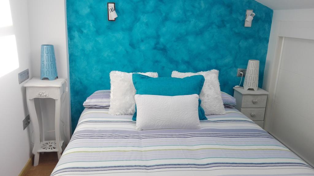 Apartamentos Momas La Casa De Mama Малага Экстерьер фото