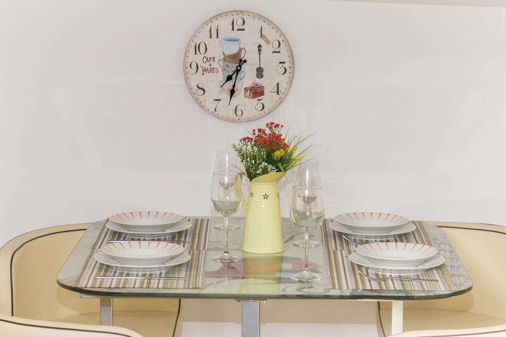 Apartamentos Momas La Casa De Mama Малага Экстерьер фото