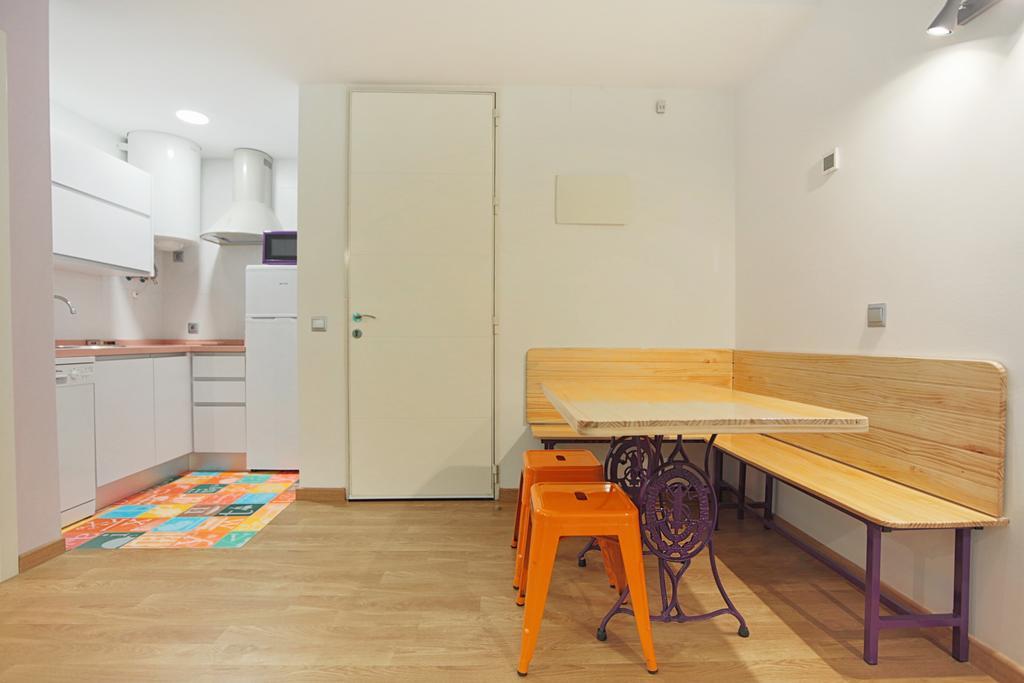 Apartamentos Momas La Casa De Mama Малага Экстерьер фото