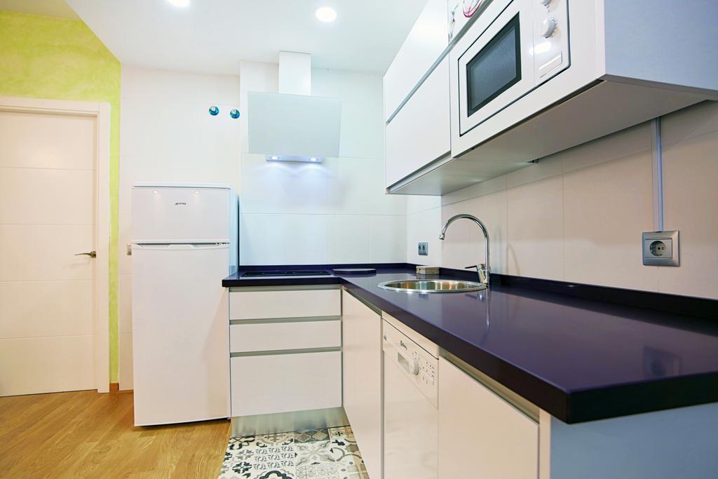 Apartamentos Momas La Casa De Mama Малага Экстерьер фото