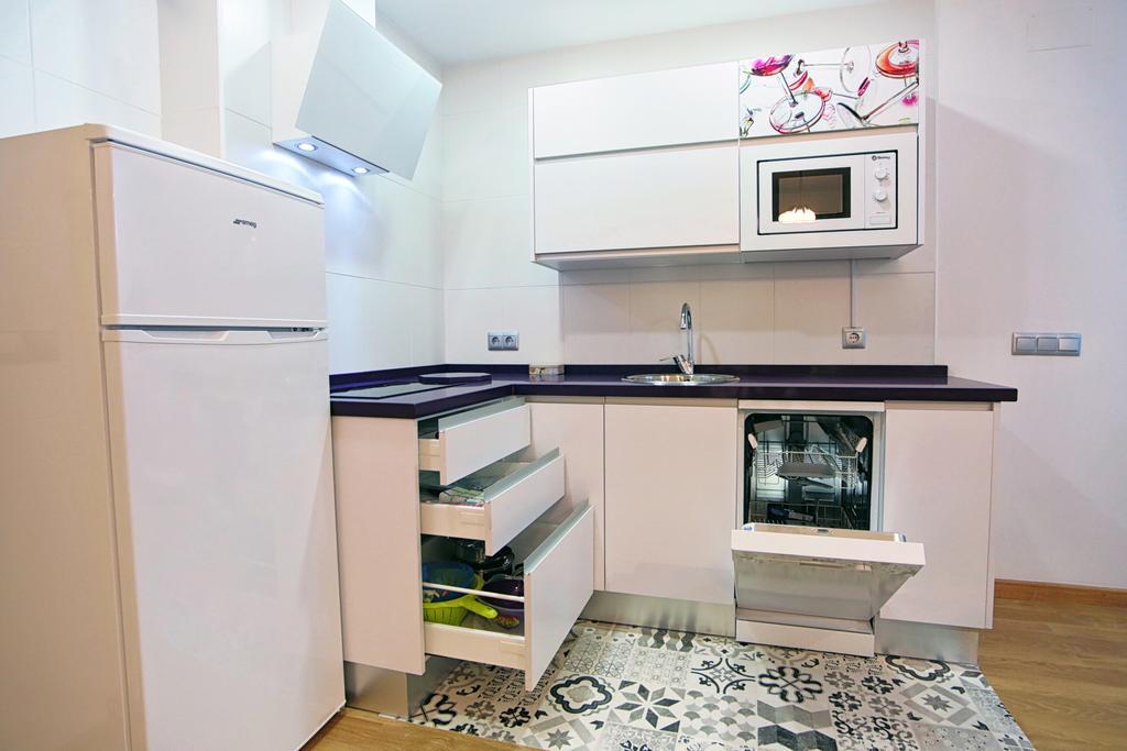 Apartamentos Momas La Casa De Mama Малага Экстерьер фото