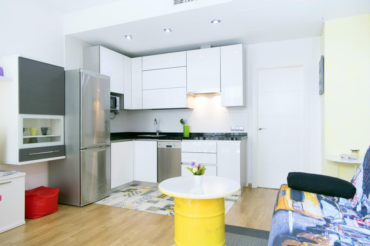 Apartamentos Momas La Casa De Mama Малага Экстерьер фото