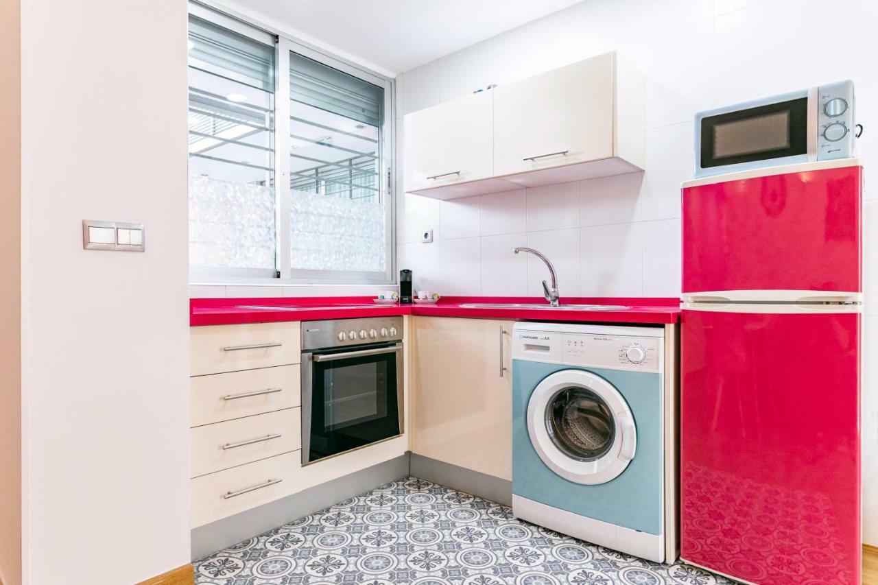 Apartamentos Momas La Casa De Mama Малага Экстерьер фото
