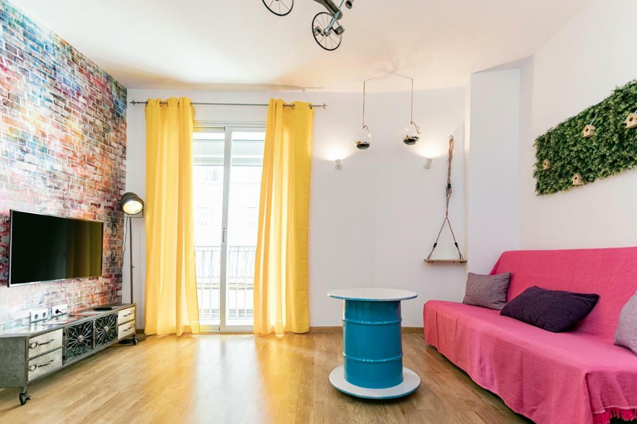 Apartamentos Momas La Casa De Mama Малага Экстерьер фото