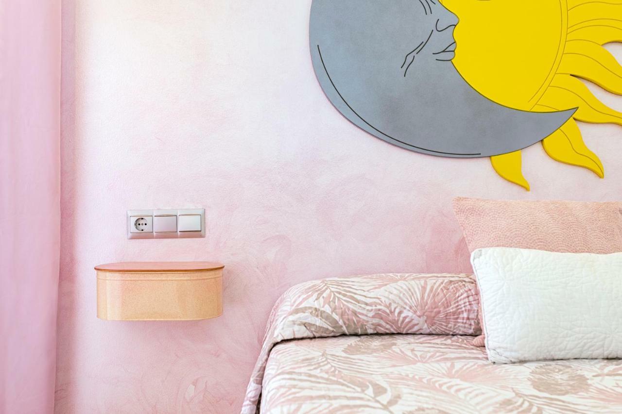 Apartamentos Momas La Casa De Mama Малага Экстерьер фото