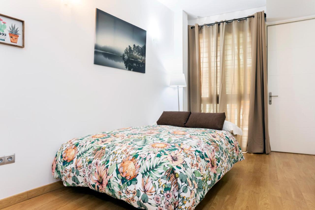 Apartamentos Momas La Casa De Mama Малага Экстерьер фото
