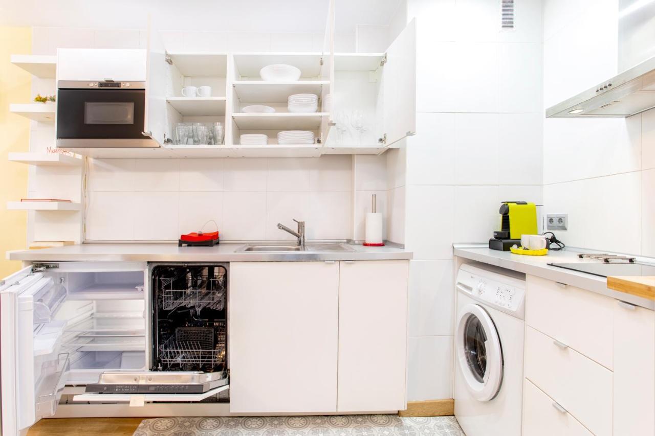 Apartamentos Momas La Casa De Mama Малага Экстерьер фото